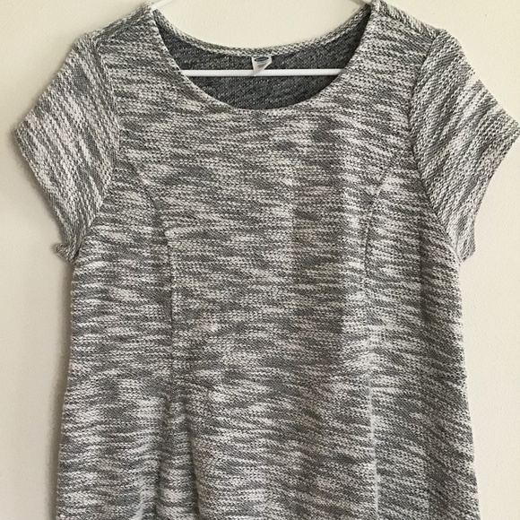 Old Navy Maternity dress - Picture 2 of 4